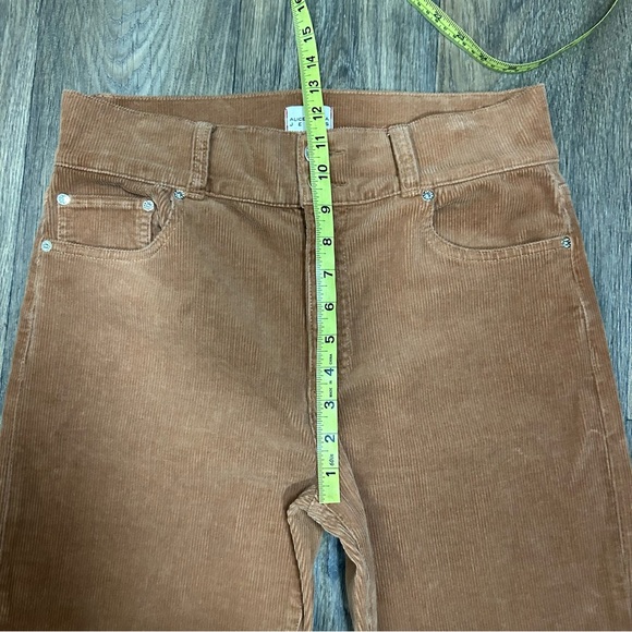 Alice + Olivia Size High Rise Bell Bottom Corduroy Camel Pant Size 30 - Picture 9 of 10